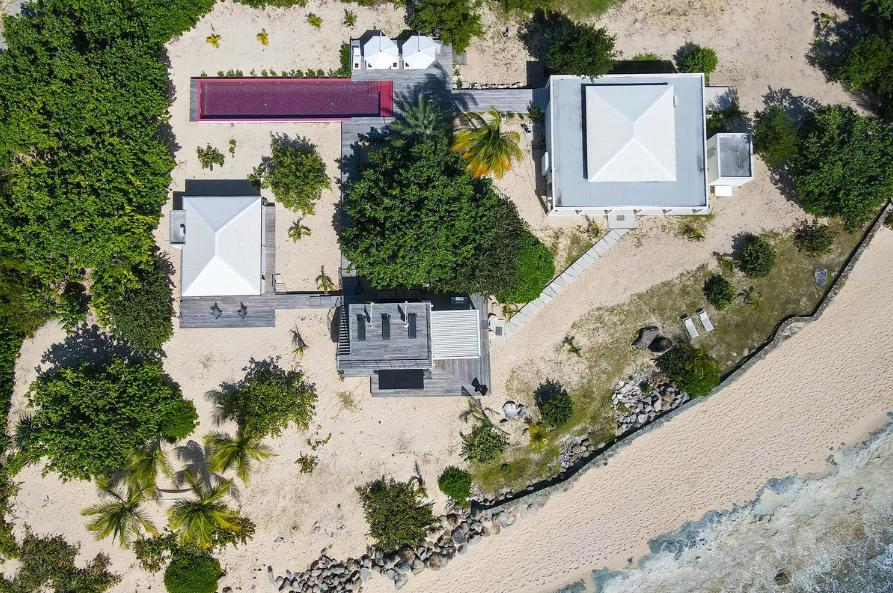 Trendy 3BR Villa Rock Sea — photo 4