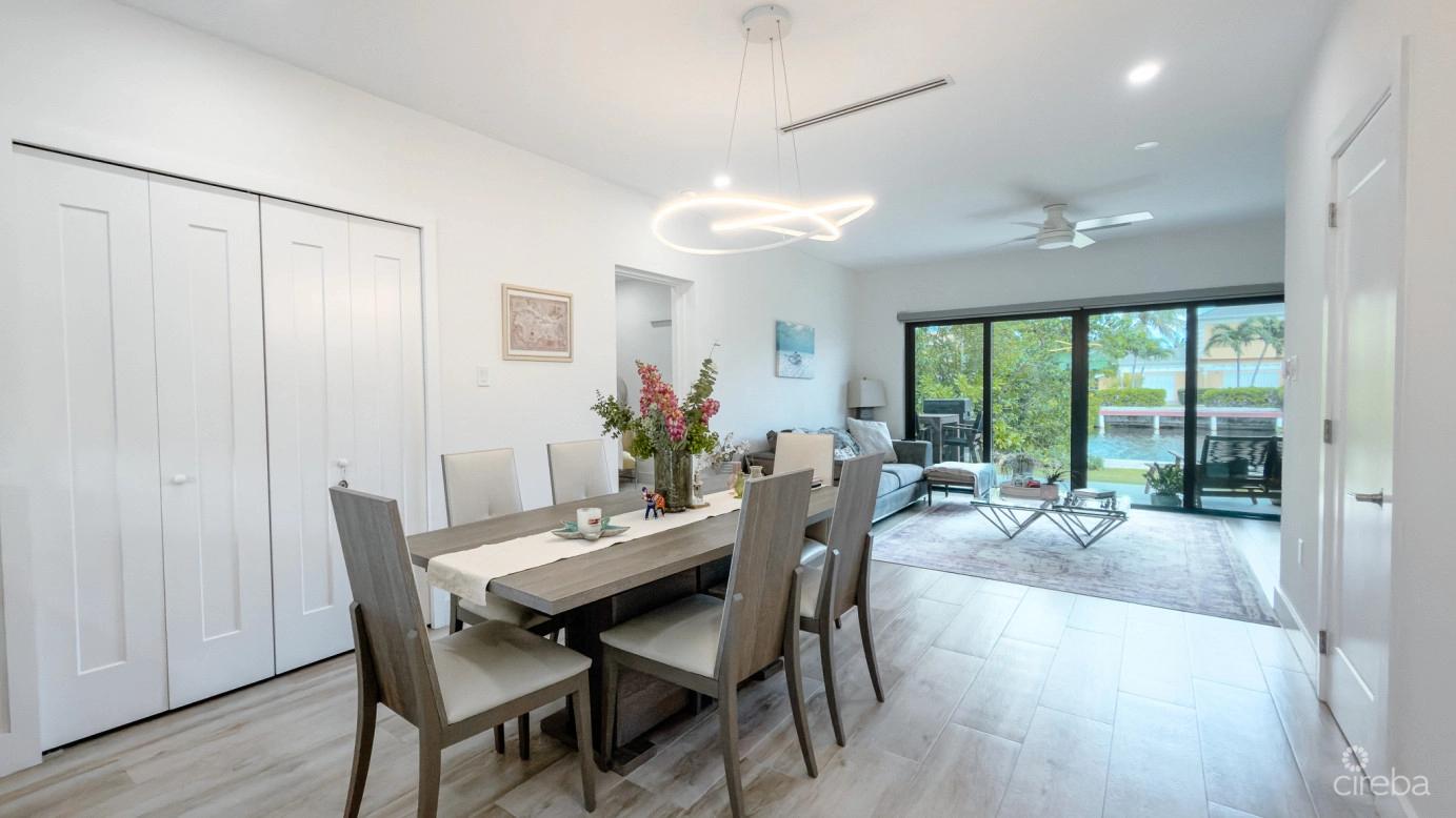 3 Bedroom Waterfront Townhouse - The Lagoons — photo 4