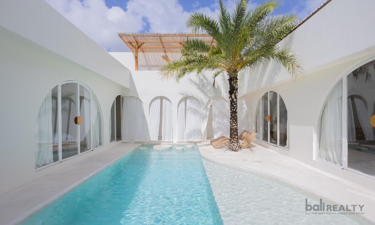 Brand-New Mediterranean Three-Bedroom Villa with Long Lease in Canggu - 2859 — photo 4