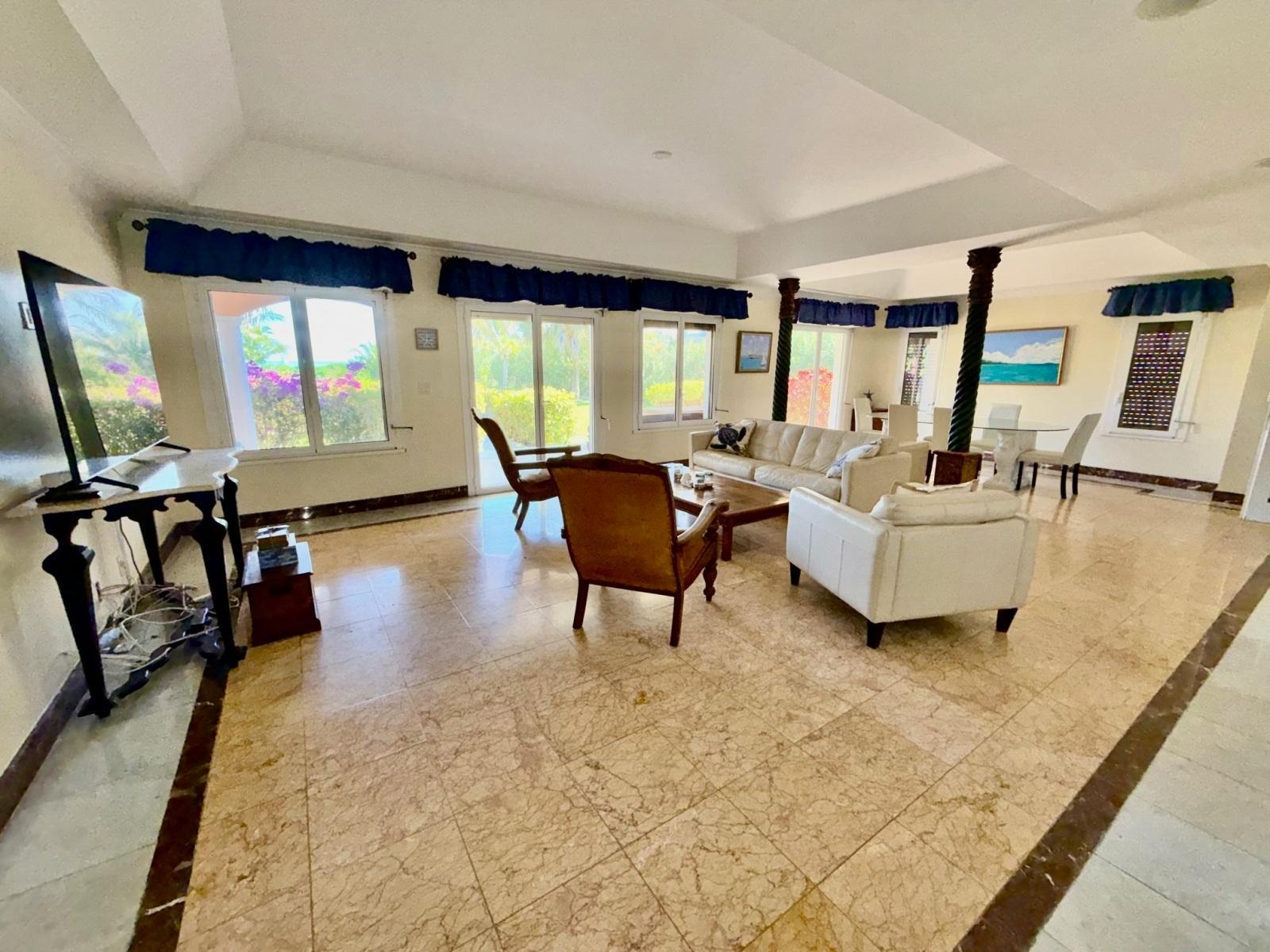 4 bedroom Apartment for sale - 4B GUNPORT BLVD RENTAL in Grand Bahama, The Bahamas — photo 4
