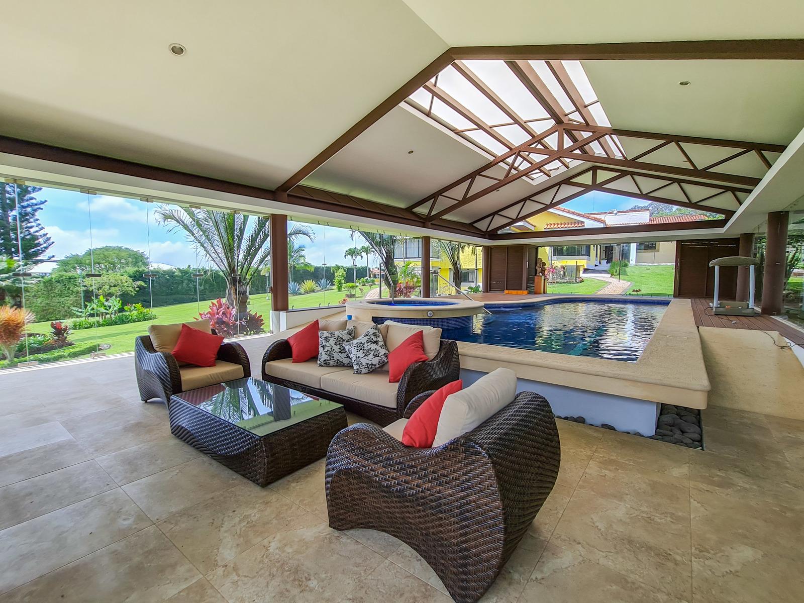 6 Bedroom Colonial Property for Sale in Heredia, Costa Rica — photo 4