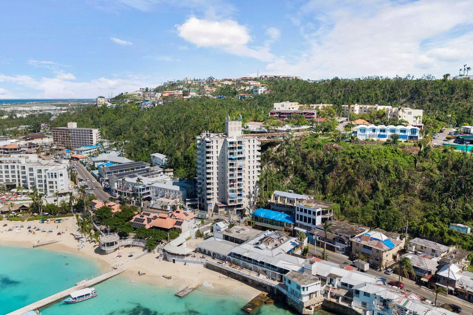 Studio Apartment for Sale, Montego Bay Club Resort, Montego Bay, Jamaica — photo 1