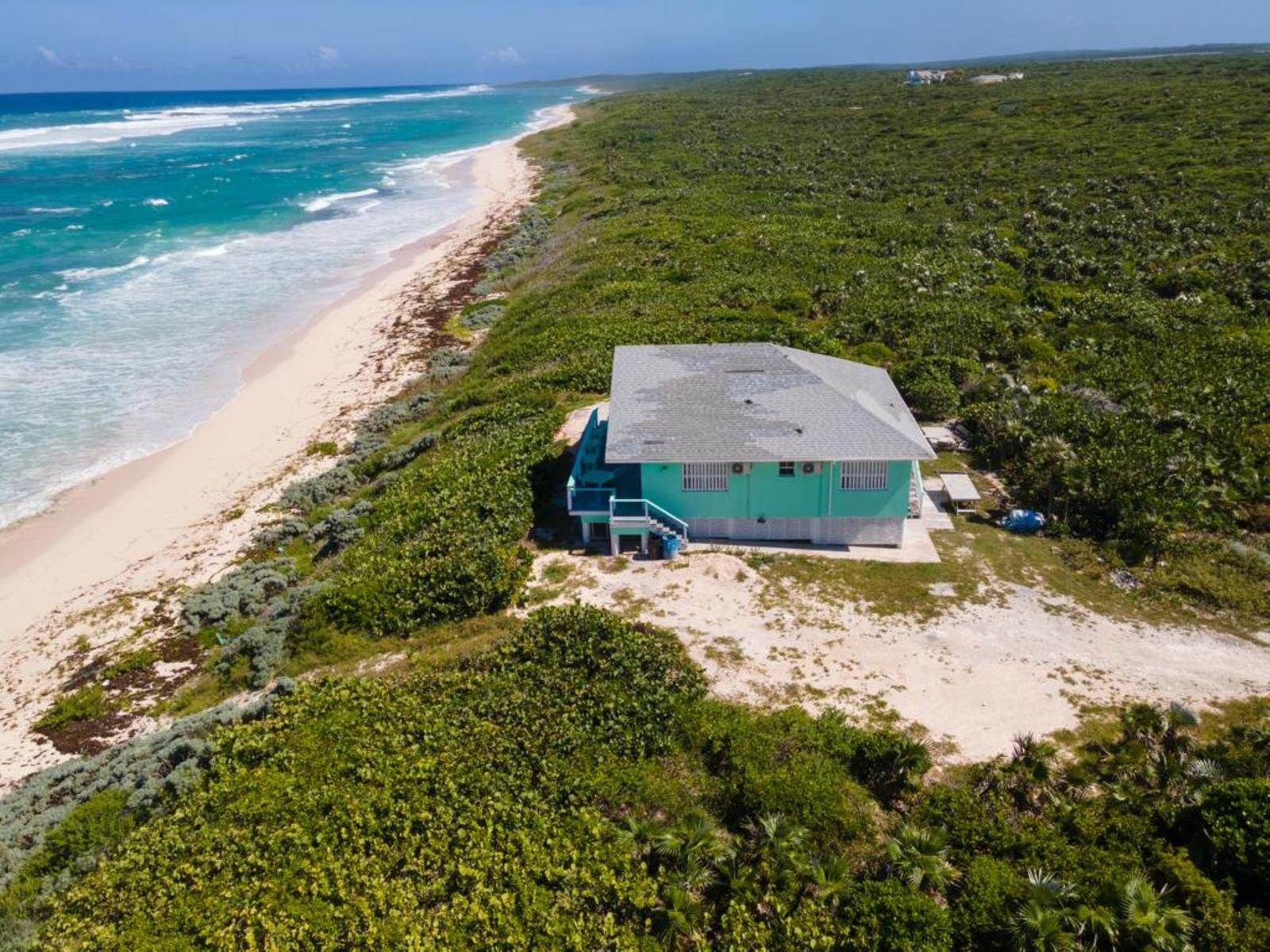3 Bedroom Beach House for Sale, Morrisville, Long Island, Bahamas — photo 3