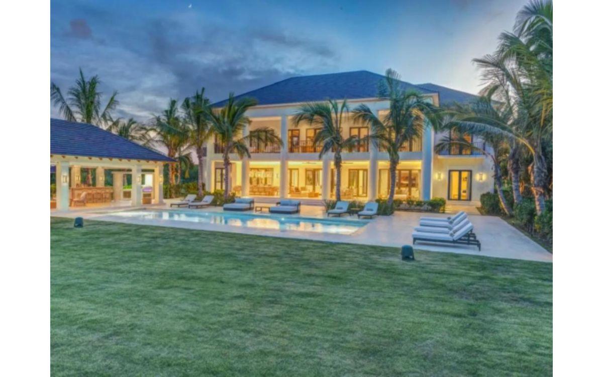 Ultimate Tropical Living: Massive 7-BR Lakeview Villa at Corales, Punta Cana Resort — photo 2