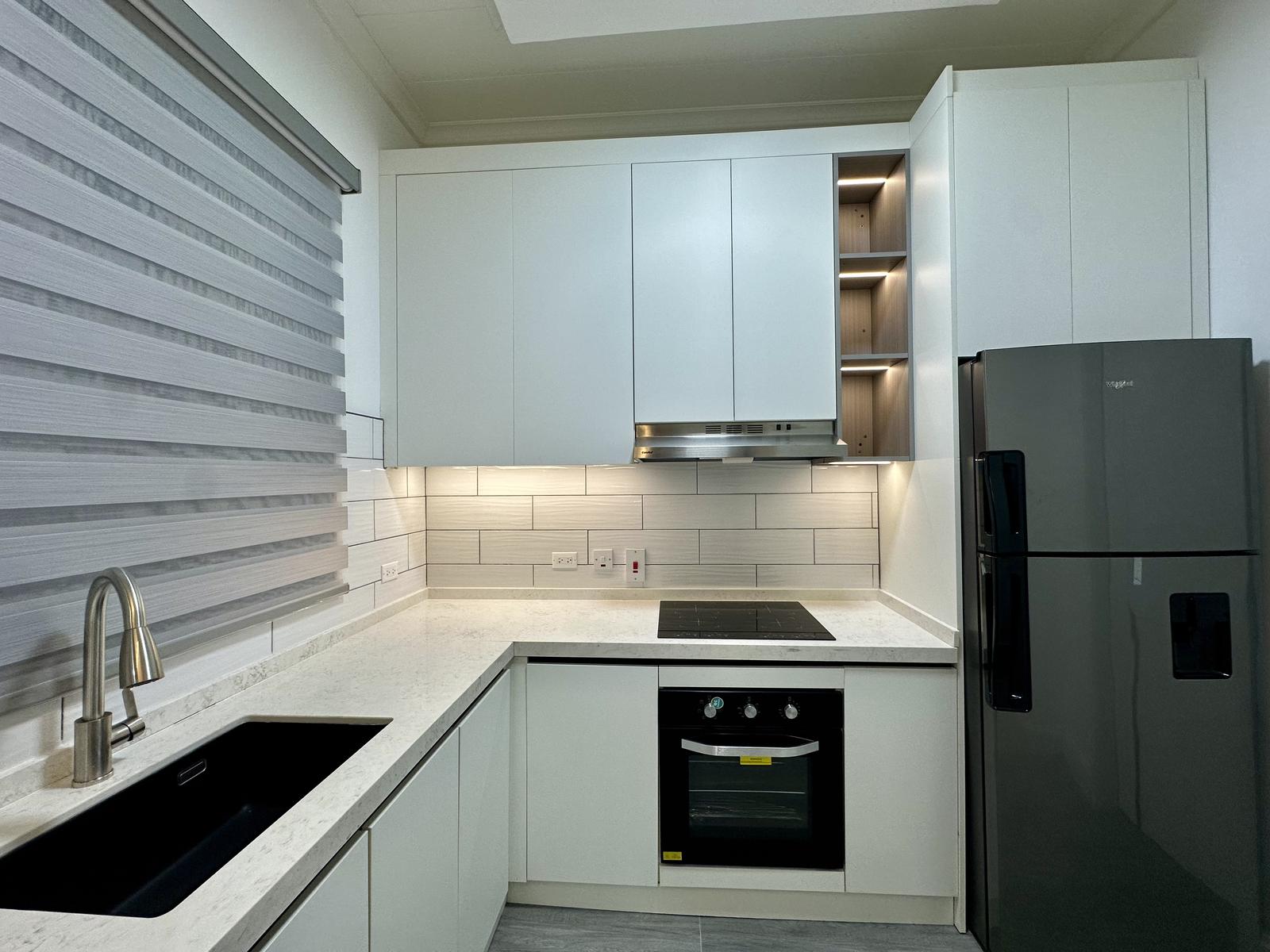 Brand New Semi Furnished 2 Bedroom Apartment — photo 2