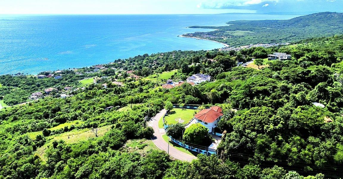 4 Bedroom House for Sale, Whitehouse, Westmoreland, Jamaica — photo 4