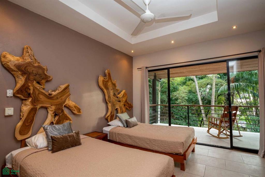 3 Bedroom Villa for Sale, Manuel Antonio, Puntarenas, Costa Rica — photo 4