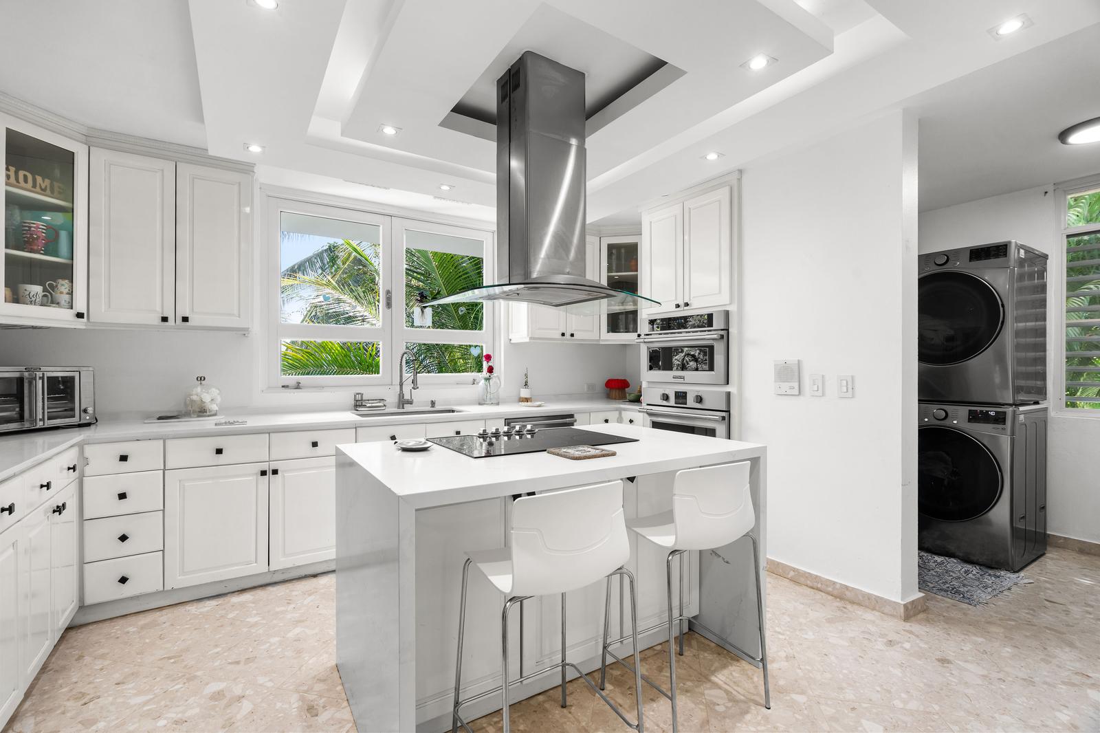 Exclusive residence for sale in the prestigious Sunset Hills community in Guaynabo PR. — photo 5