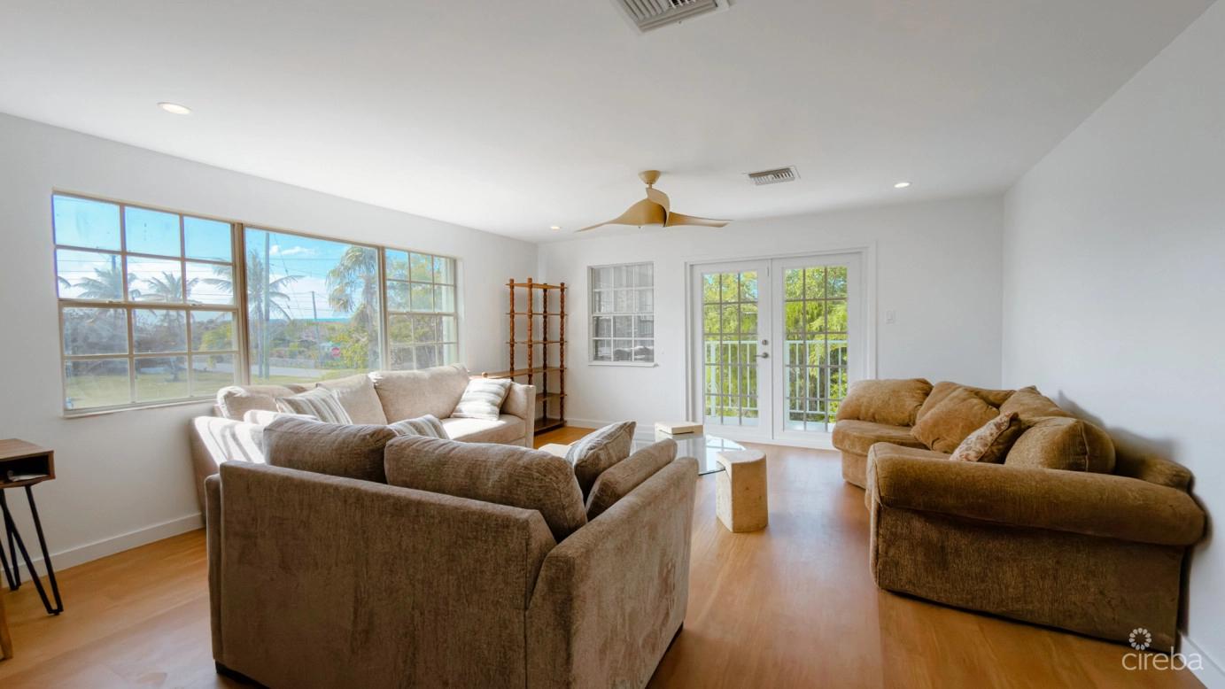 Twinflowers Double Parcel Residence — photo 5