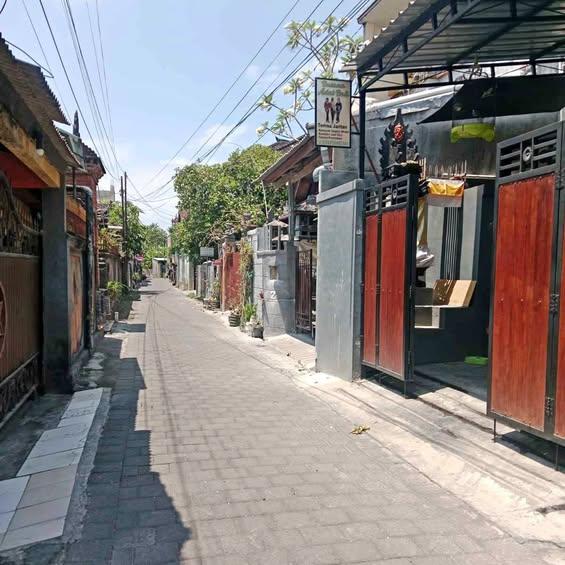 Studio house in Denpasar — photo 1