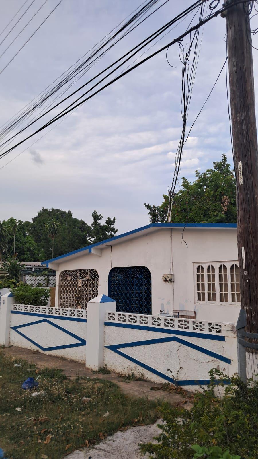 6 Bedroom House in Gregory Park — photo 2