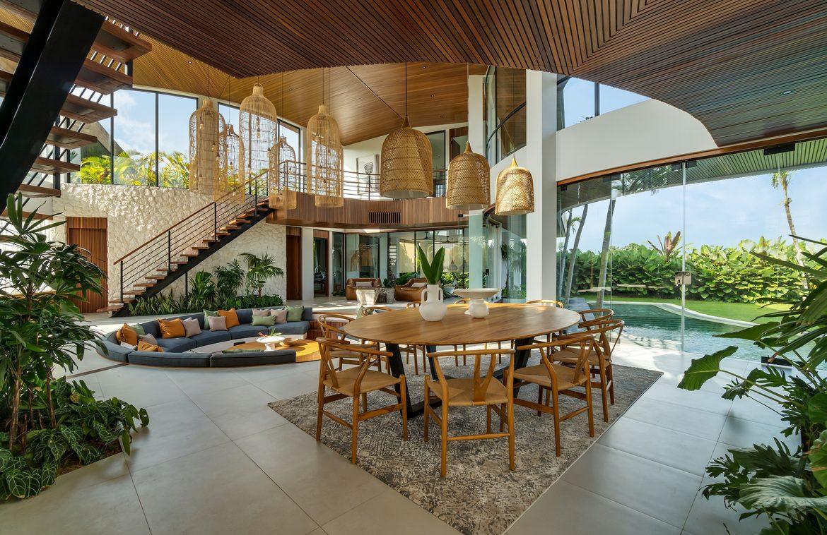 Iconic high quality five bedroom villa in Pererenan, Canggu, Bali, Indonesia — photo 5