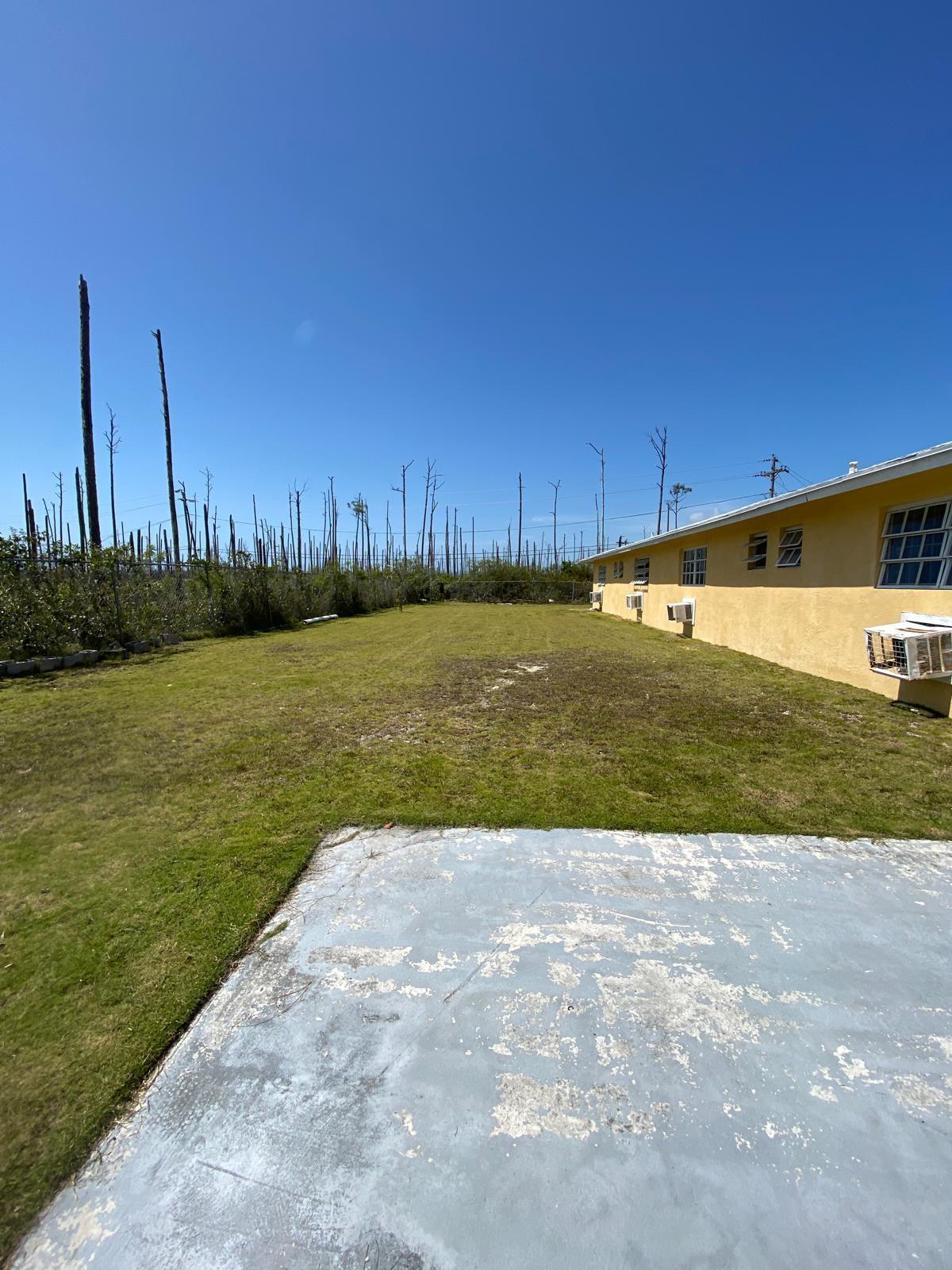 7 Bedroom Apartment for Sale at 54 RICHMOND AVENUE, Grand Bahama, The Bahamas — photo 4