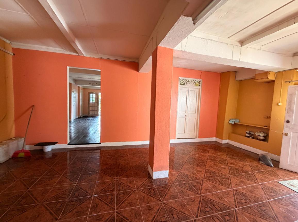 Highgate Jamaica 6BR Home — photo 4