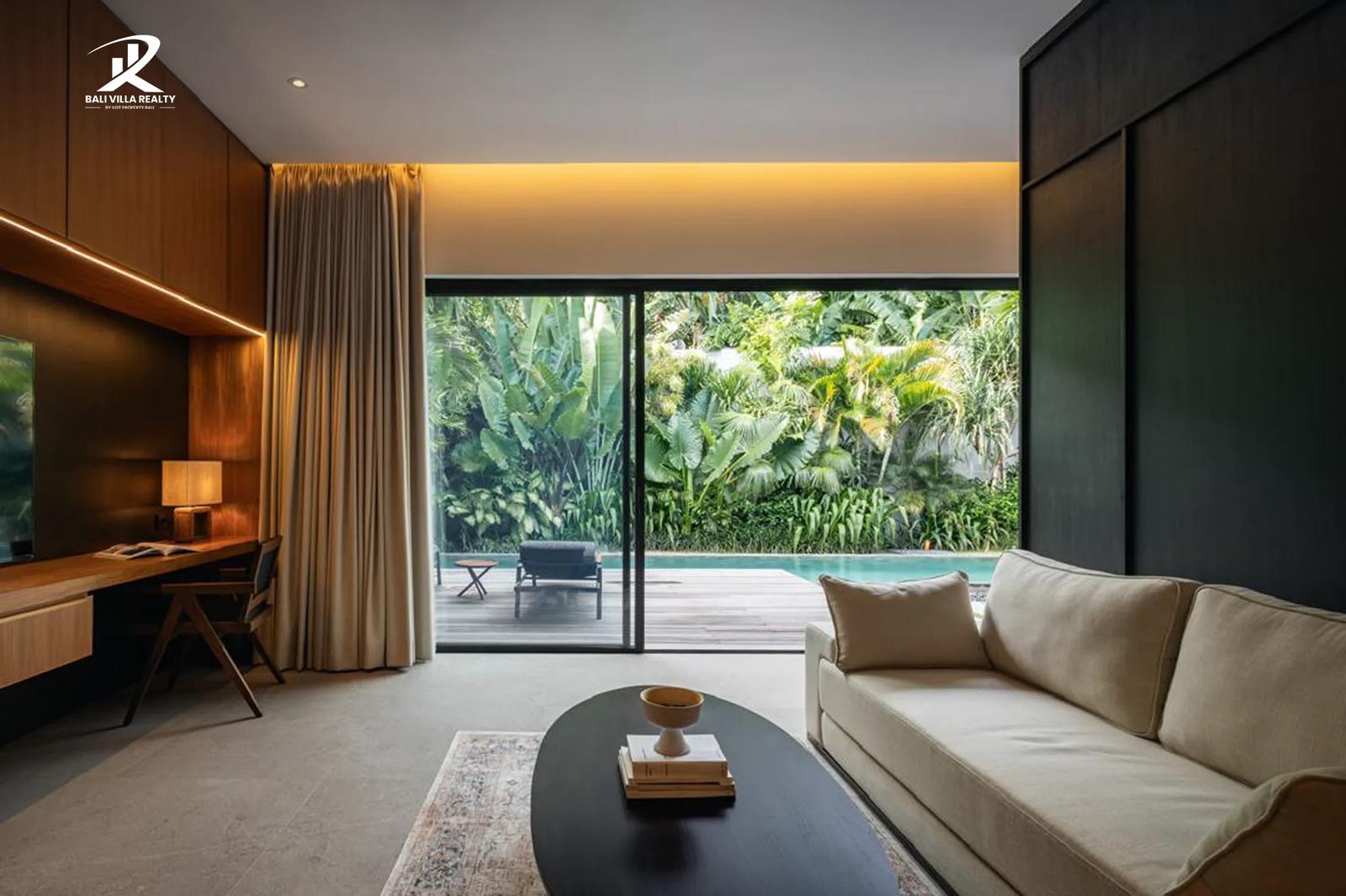 6 bedroom Villa for sale (Leasehold) — Luxury 6BR Leasehold Tropical Architectural Villa in Umalas. — photo 2