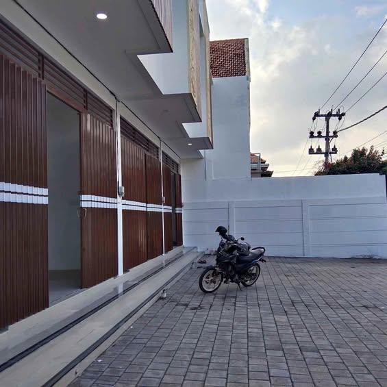 Studio apartment in Denpasar with 2 bathrooms — photo 1