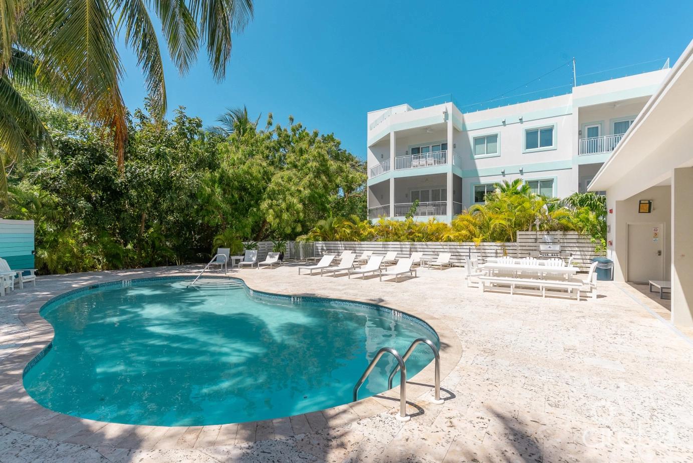 4 Bedroom Condo for Sale - Boggy Sands Club, Seven Mile Beach, Grand Cayman — photo 4