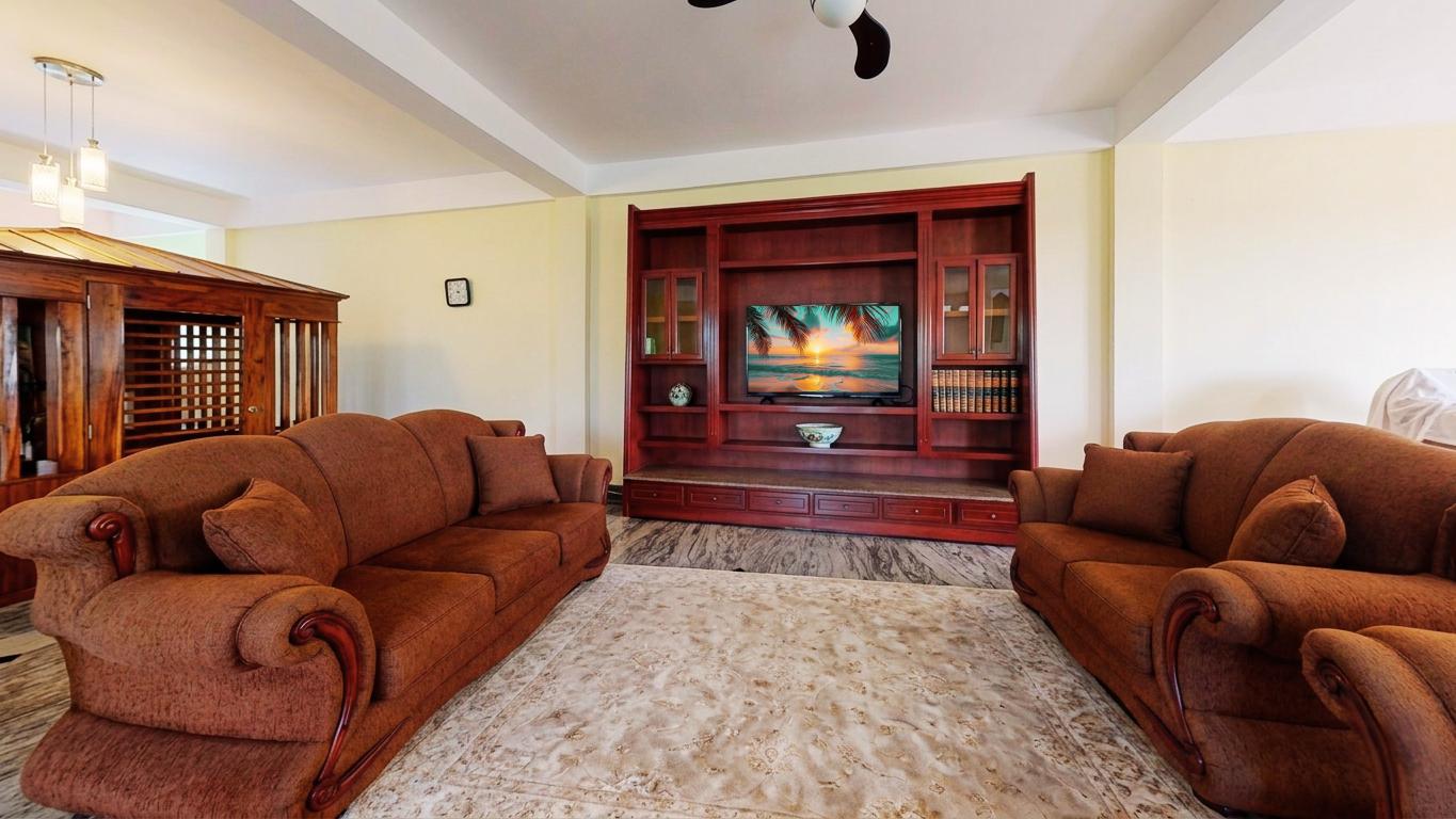 Exceptional Two-Story Family Estate in Pierrot, Vieux Fort — photo 1