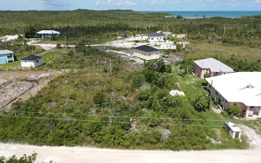 12,000 sq ft lot in Bahama Coral Island Sub 3 — photo 1