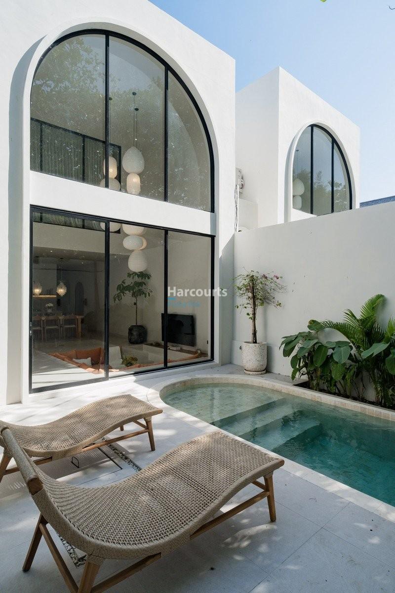 Elegant dual-level townhouse in Umalas — photo 1