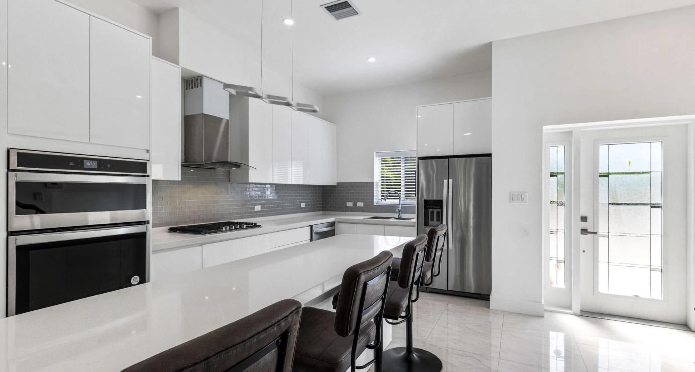 The Mantras #36 (2 Bed, 2.5 Bath South Sound Townhome) — photo 4