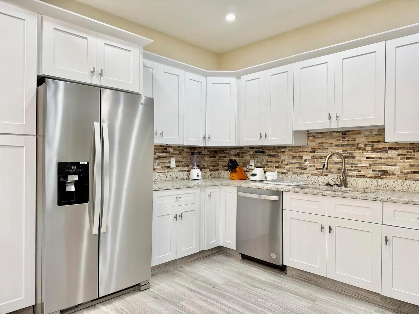 2 Beds 2 Baths Apartment with Ocean Views in Contant Ss — photo 4