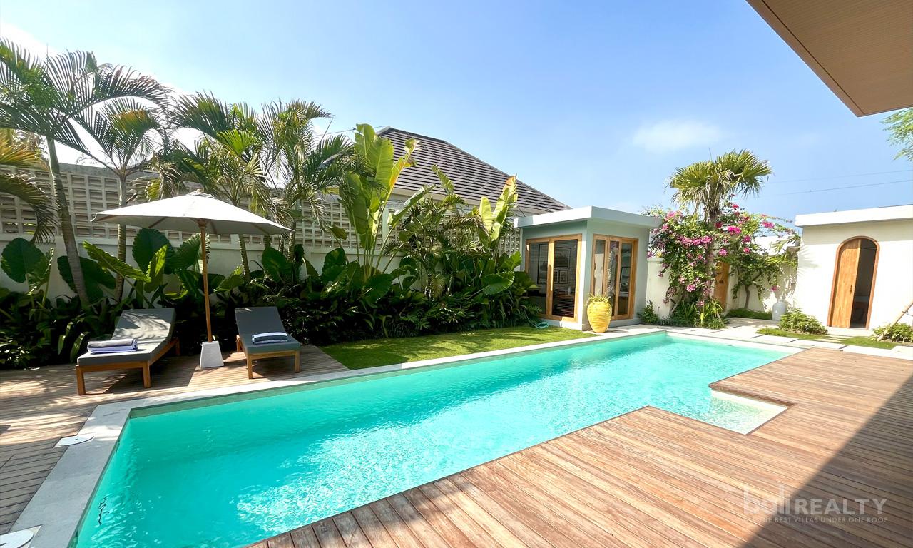 Beautiful and Cozy Four-Bedroom Family Villa for Yearly Rental in Umalas — photo 4