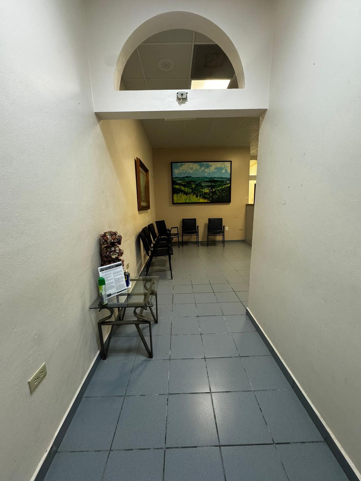 Medical Office for Sale – Guayacán Building, Aibonito — photo 5