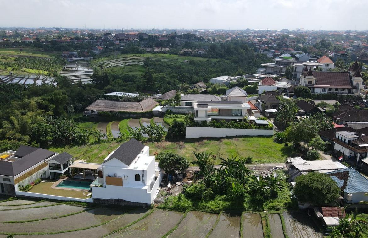 Tranquil residential plot in Padonan — photo 3