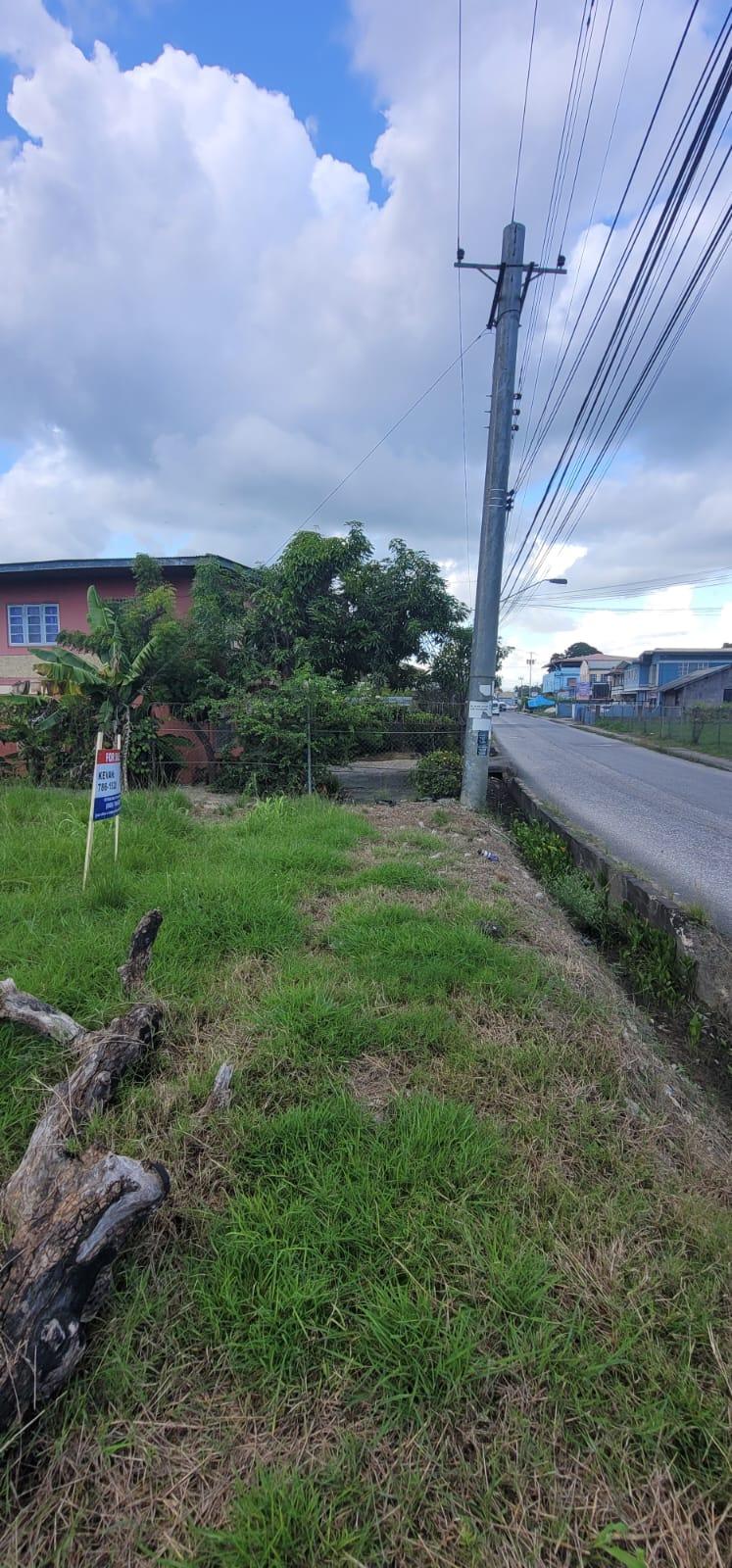 Main Road property Claxton bay — photo 1