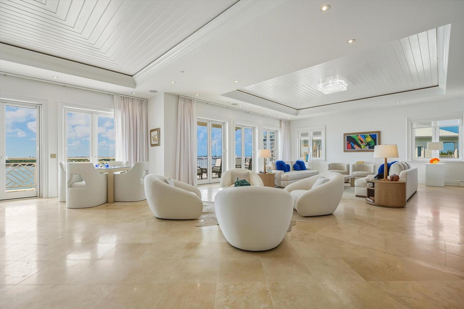 5 Bedroom Apartment for Sale in Ocean Club Residences, Nassau, The Bahamas — photo 4