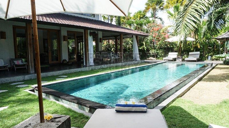Outstanding Luxury Villa with 3 Bedrooms for Sale in Central Canggu Area — photo 1