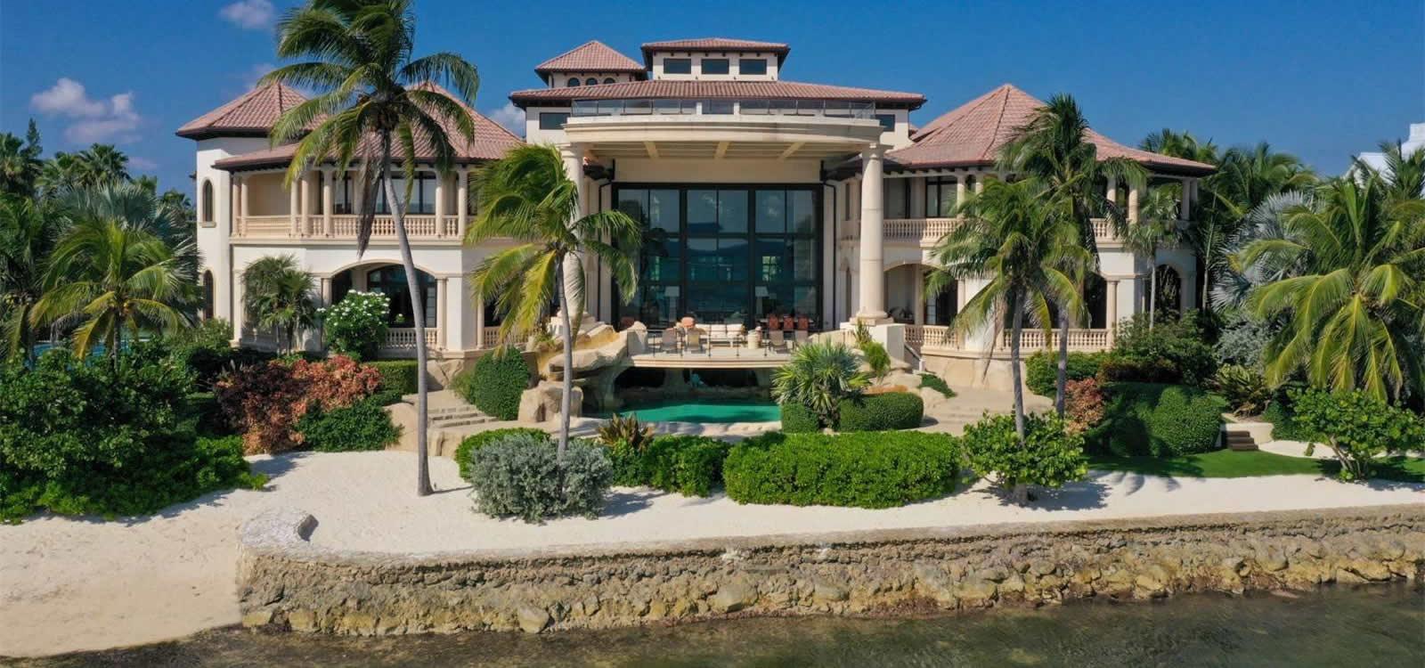 8 Bedroom Ultra-Luxury Beachfront Home for Sale, South Sound, Grand Cayman, Cayman Islands — photo 2