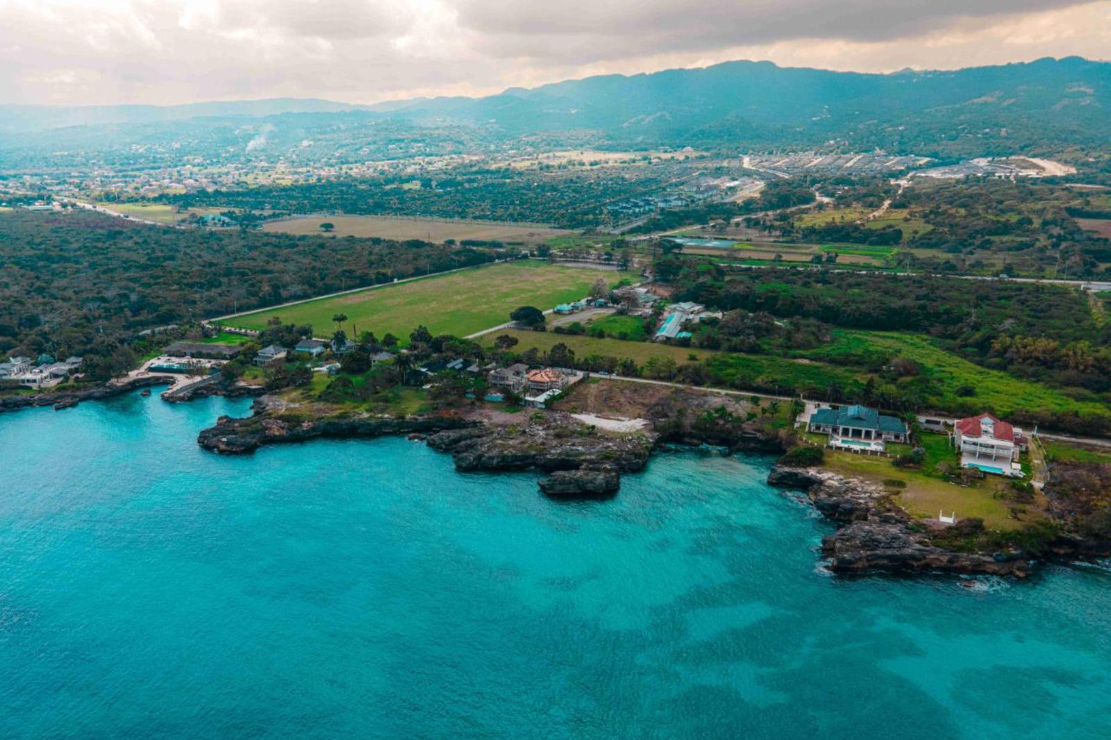 39 Acres of Land for Sale, Chukka Cove, Ocho Rios, Saint Ann, Jamaica — photo 3