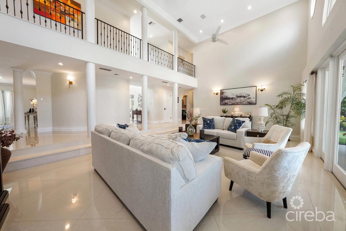 6 bedroom property for sale — Governors Harbour Estate Home in the Cayman Islands — photo 1