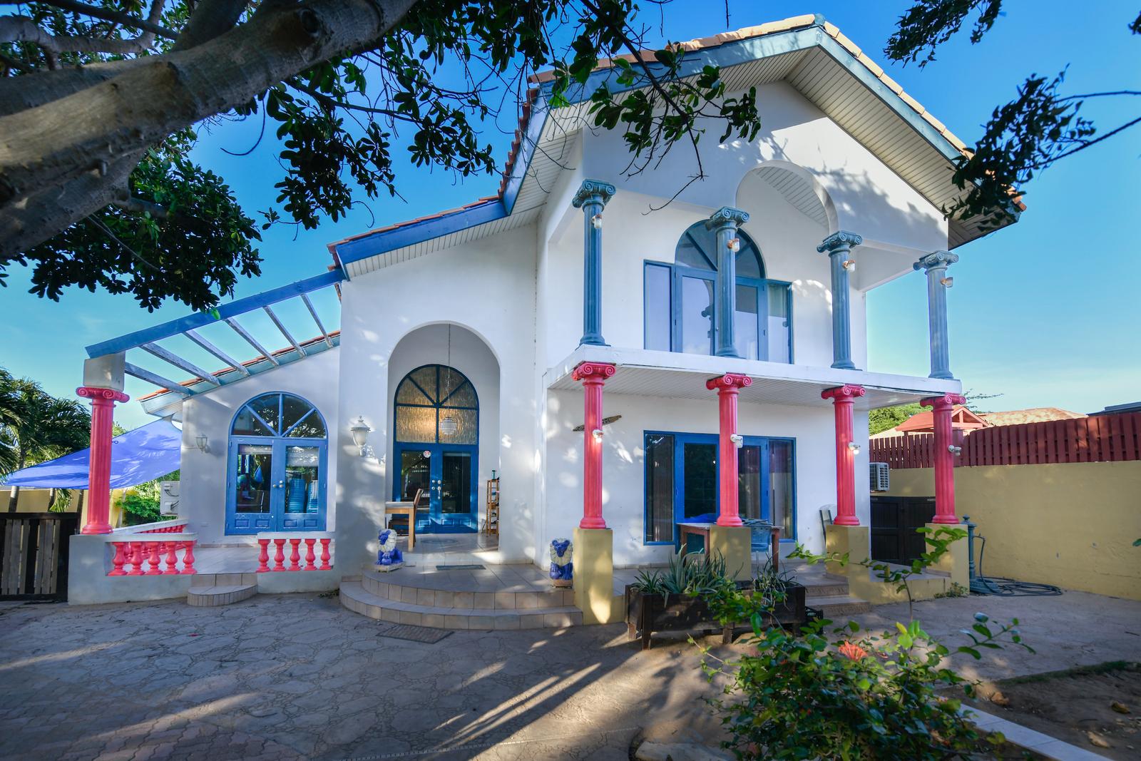 7 Bedroom House in Bubali, Noord — photo 1