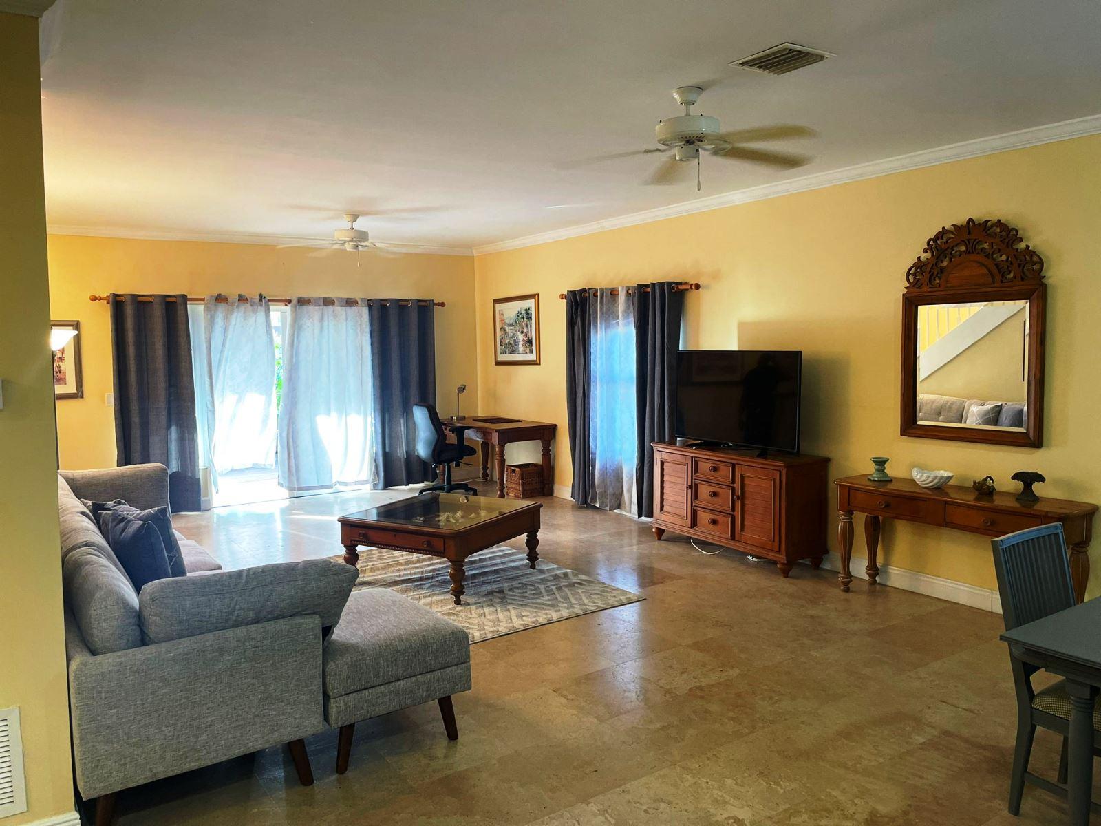3 Bedroom Home for Sale, Fortune Beach, Grand Bahama, Bahamas — photo 4
