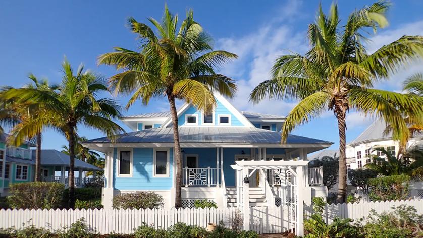 4 Bedroom Beachfront Home in Chub Cay, The Bahamas — photo 3