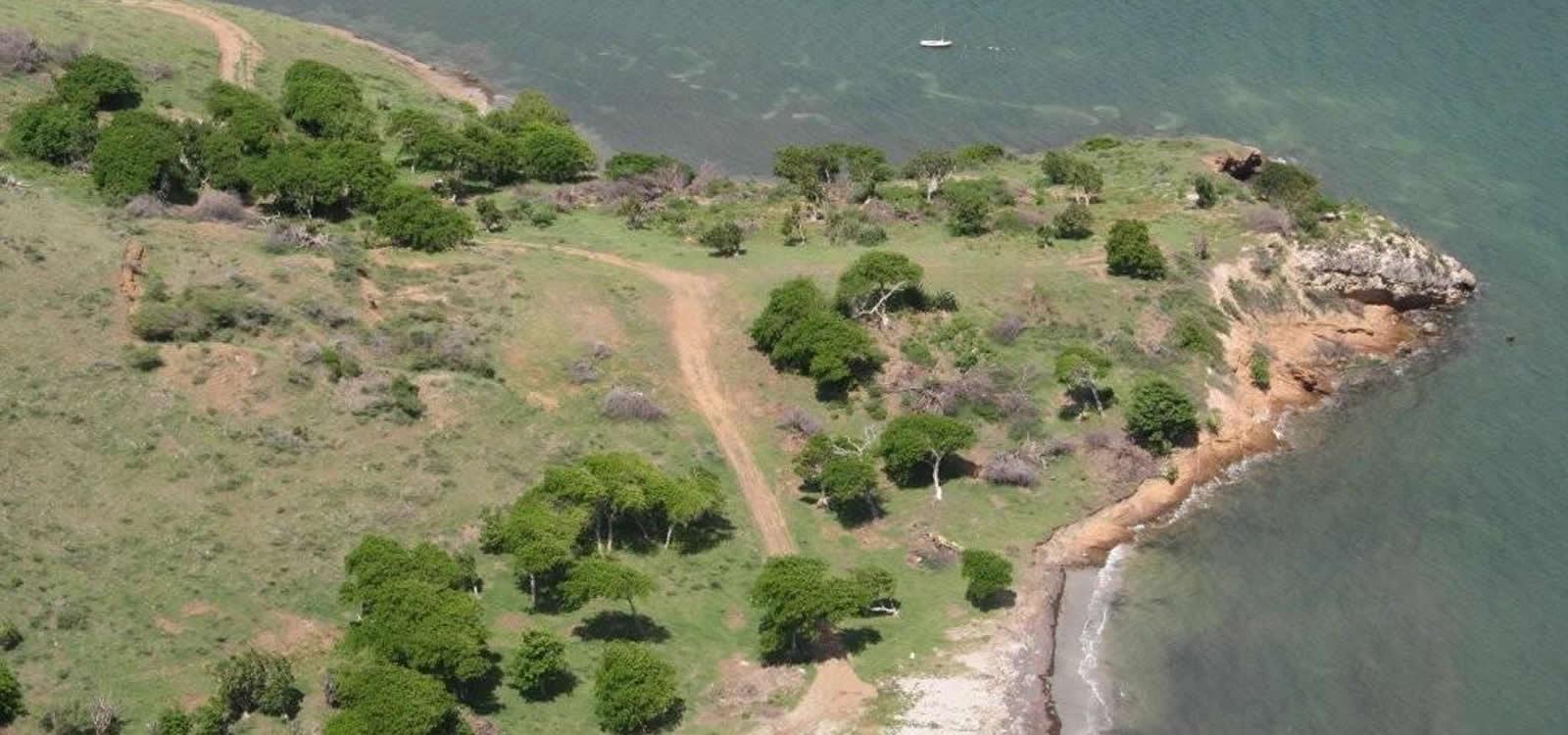 100 Acres of Waterfront Land for Sale, Willoughby Bay, Antigua — photo 4