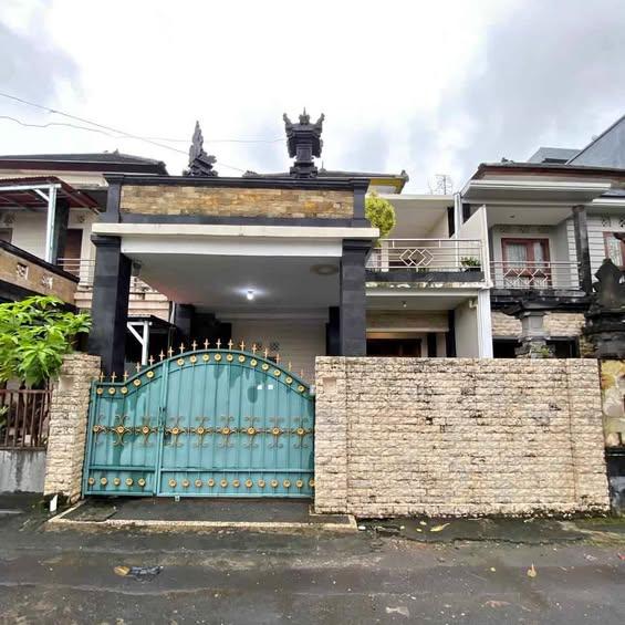 3 bedroom house in Denpasar — photo 1