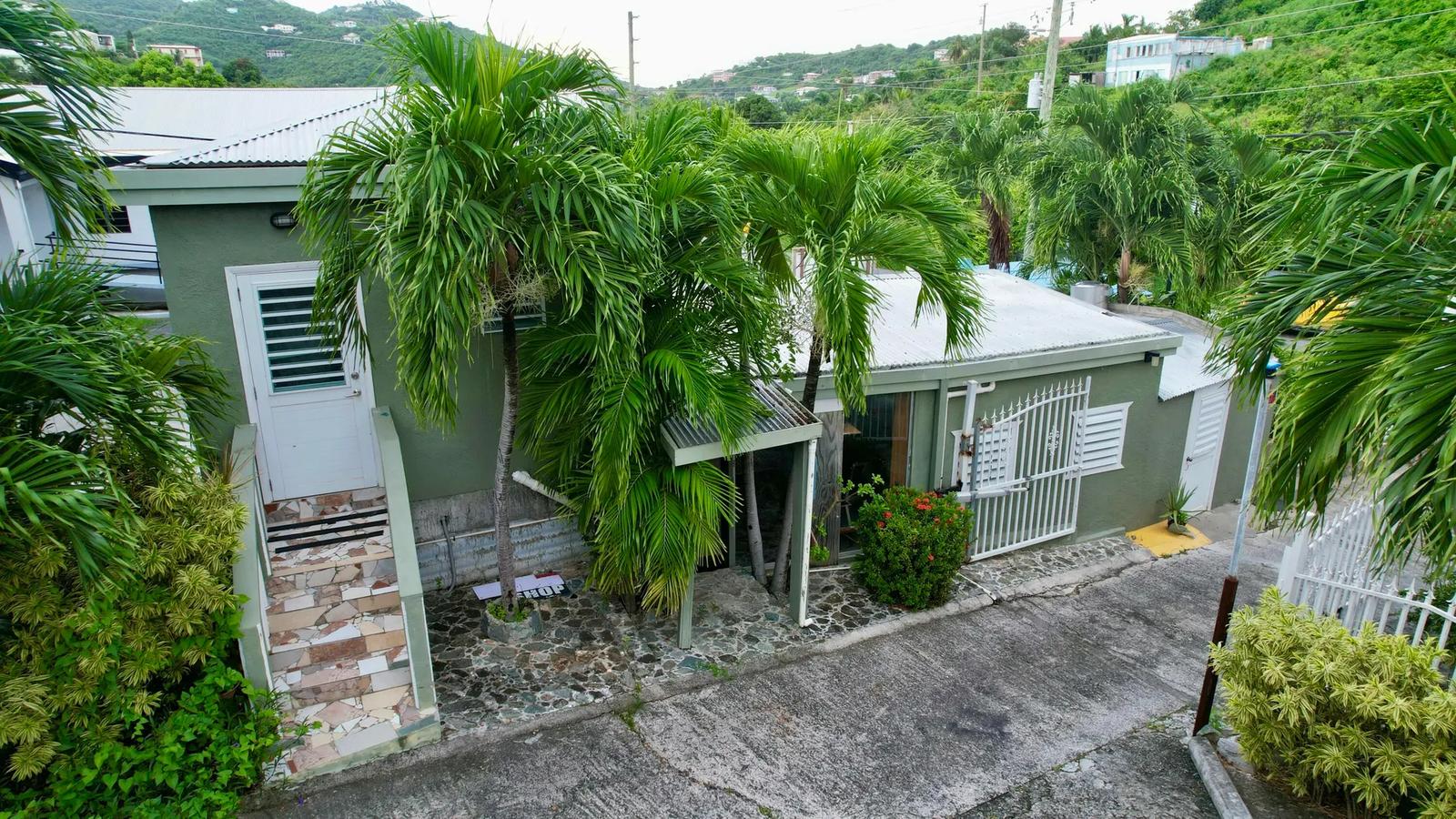 Multi-Use Property in Smith Bay — photo 5