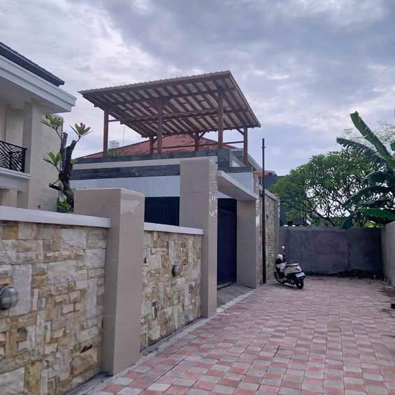3 bedroom house in Denpasar — photo 1