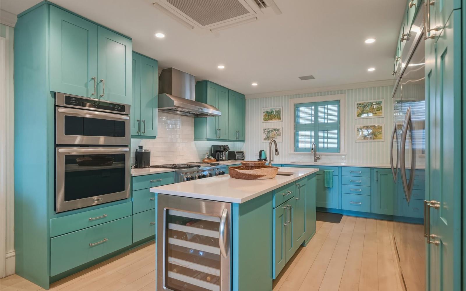 4 Bedroom Luxury Home for Sale, Clifton Bay Drive, Lyford Cay, New Providence, Bahamas — photo 4