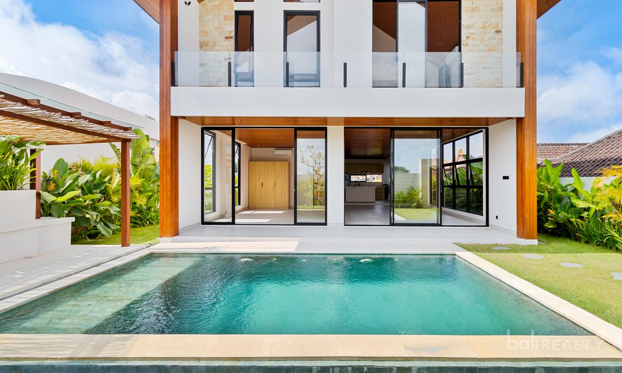 Brand-New Three-Bedroom Villa for Sale in Cemagi with Rice Field Views — photo 5