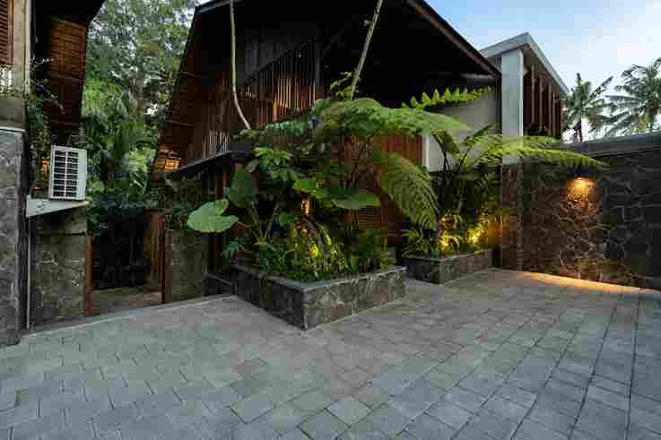 Elegant Leasehold Villa with River & Jungle Views in Ubud — photo 2