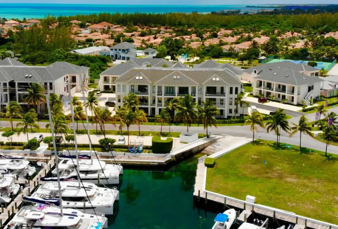 3-bedroom house in Palm Cay, Nassau, The Bahamas — photo 1