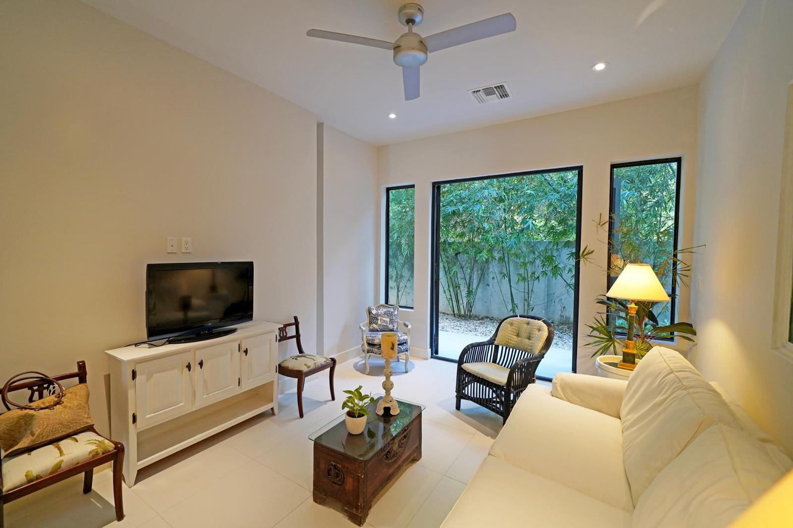 2 bedroom Apartment for sale — WESTEND, LOVE BEACH — photo 2