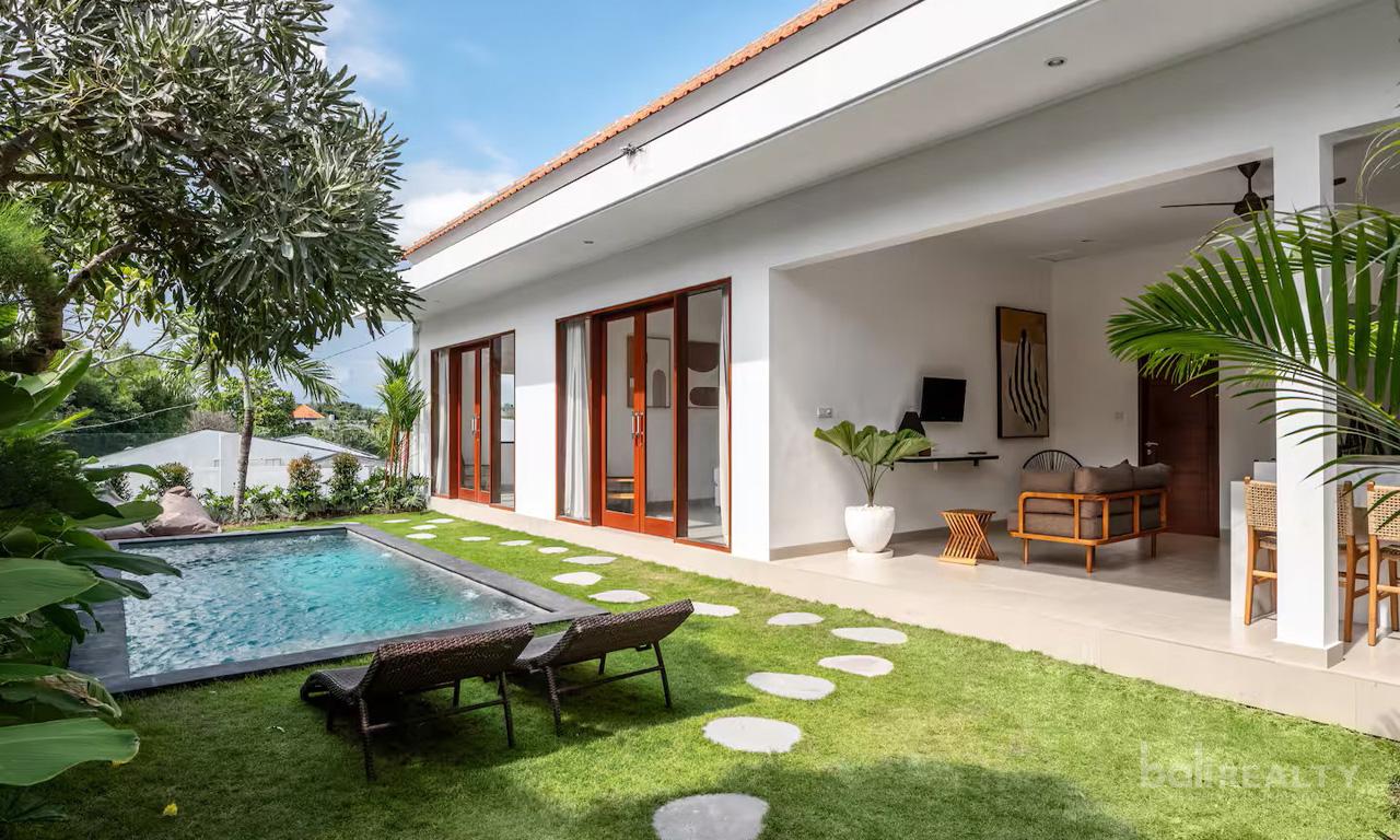 Designer 2-Bedroom Tropical Villa for Yearly Rental in Canggu Padang Linjong - 2997 - BALI REALTY — photo 1