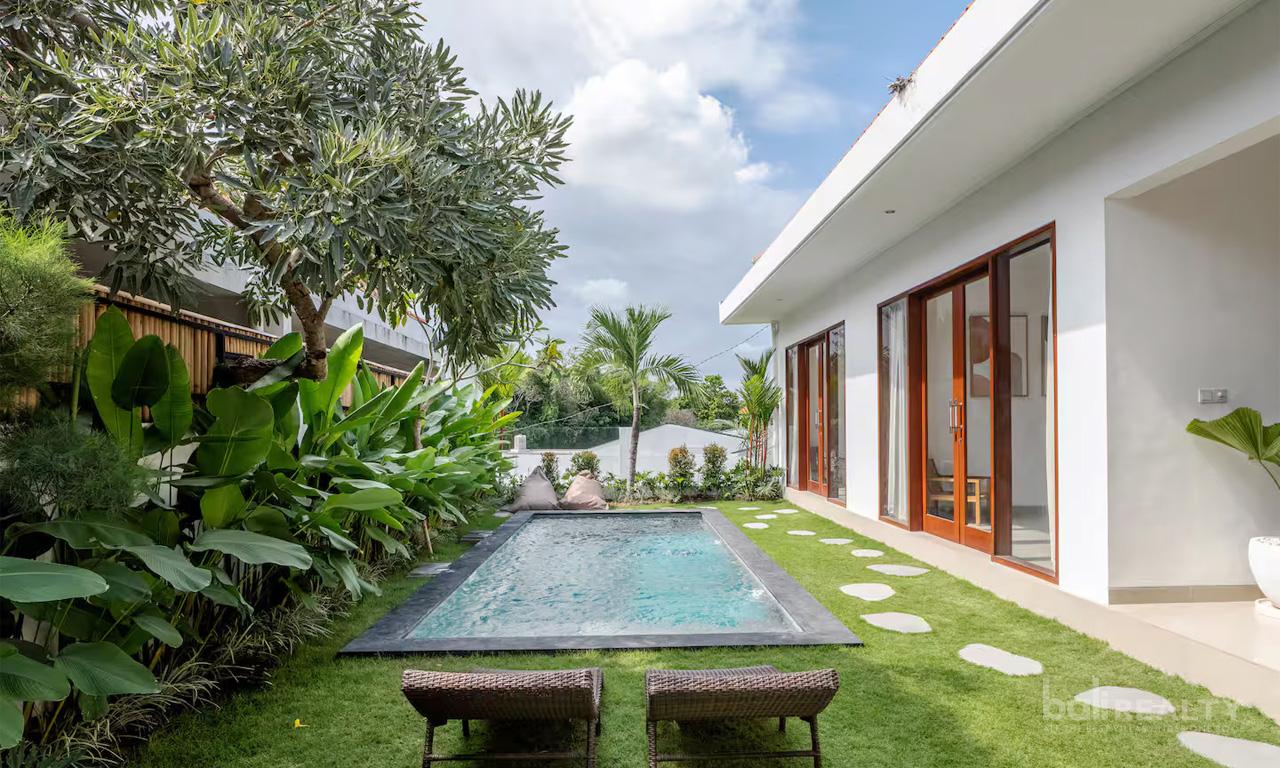 Designer 2-Bedroom Tropical Villa for Yearly Rental in Canggu Padang Linjong - 2997 - BALI REALTY — photo 3