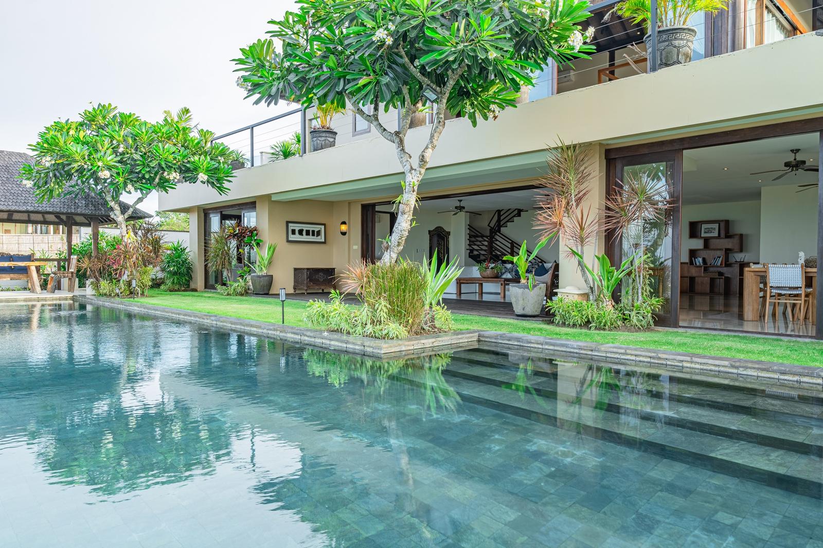Five Bedroom Bukit Ocean View Villa – An Extraordinary Real Estate Opportunity — photo 3
